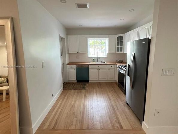 511 NW 39th Ave, Miami FL 33126