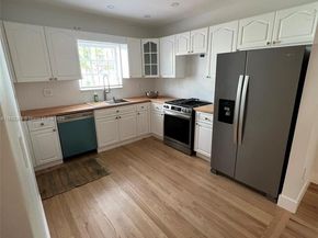 511 NW 39th Ave, Miami FL 33126