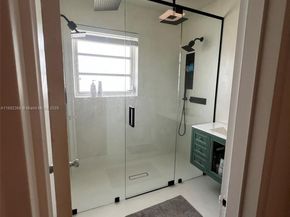 511 NW 39th Ave, Miami FL 33126