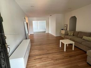 511 NW 39th Ave, Miami FL 33126