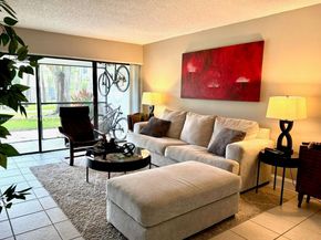 210 Lakeview Dr 102, Weston FL 33326