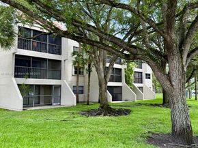 210 Lakeview Dr 102, Weston FL 33326