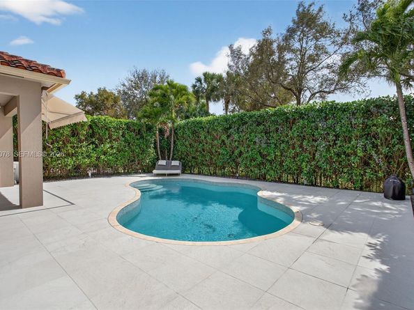 11174 NW 72nd Pl, Parkland FL 33076