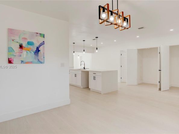 1230 NE 133rd St, North Miami FL 33161