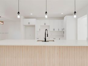 1230 NE 133rd St, North Miami FL 33161