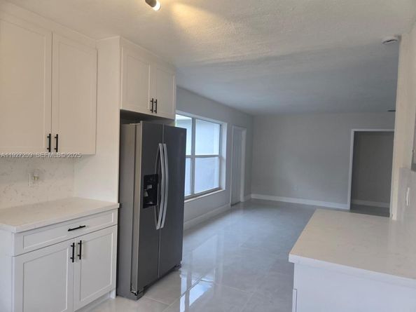 6455 Custer St, Hollywood FL 33024