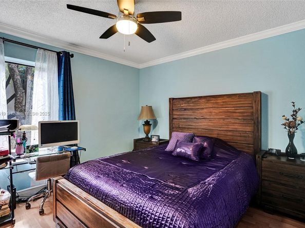 14001 SW 91st Ter 14001, Miami FL 33186