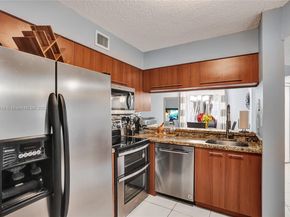 14001 SW 91st Ter 14001, Miami FL 33186