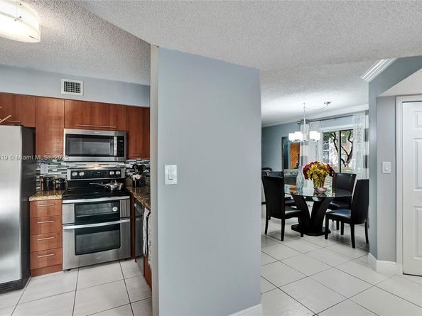 14001 SW 91st Ter 14001, Miami FL 33186