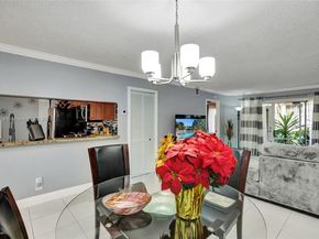 14001 SW 91st Ter 14001, Miami FL 33186