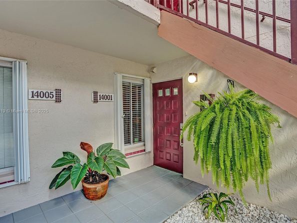 14001 SW 91st Ter 14001, Miami FL 33186