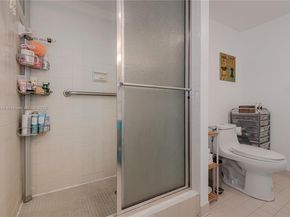 600 Three Islands Blvd 612, Hallandale Beach FL 33009