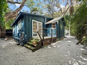 3558 Royal Palm Ave, Miami FL 33133