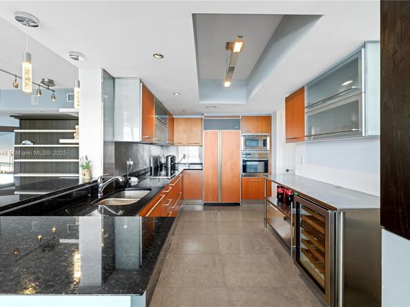 400 Alton Rd 3006, Miami Beach FL 33139