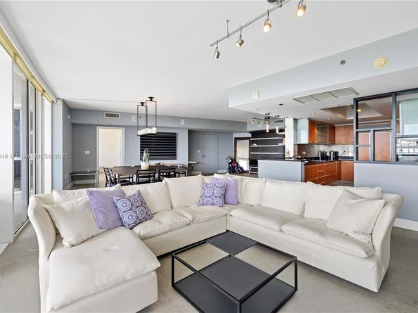 400 Alton Rd 3006, Miami Beach FL 33139