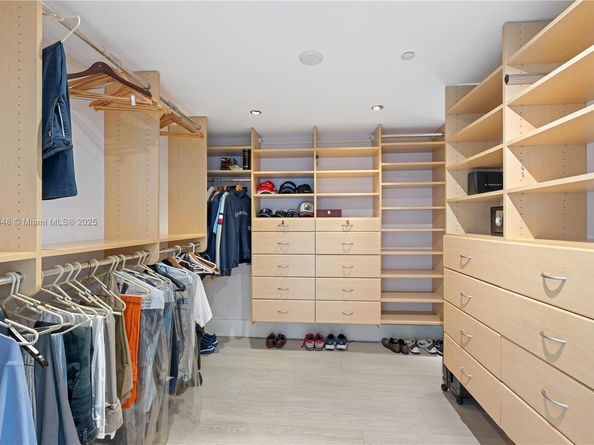 400 Alton Rd 3006, Miami Beach FL 33139