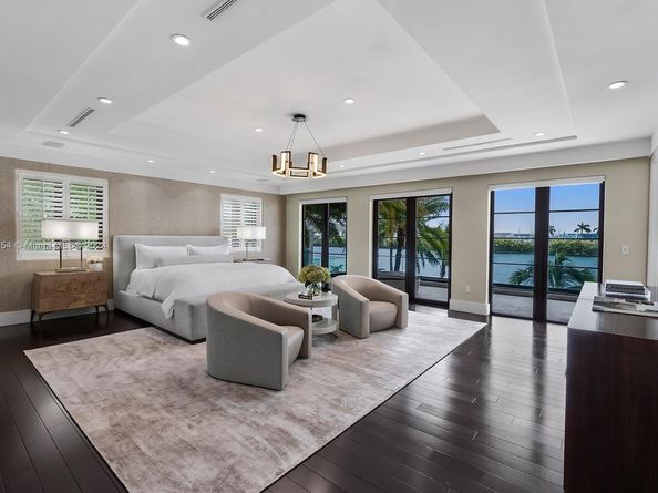 288 S Coconut Ln, Miami Beach FL 33139