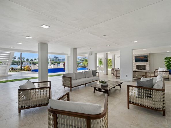 288 S Coconut Ln, Miami Beach FL 33139