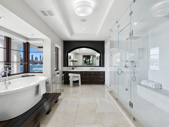 288 S Coconut Ln, Miami Beach FL 33139