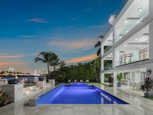 288 S Coconut Ln, Miami Beach FL 33139