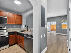 7995 NW 8th St 100C, Miami FL 33126