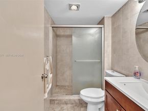 20505 E Country Club Dr 1533, Aventura FL 33180