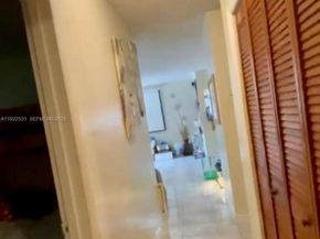 1225 NW 189th Ter, Miami Gardens FL 33169