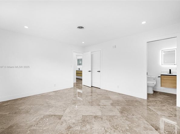 5510 NE 18th Ave, Fort Lauderdale FL 33334