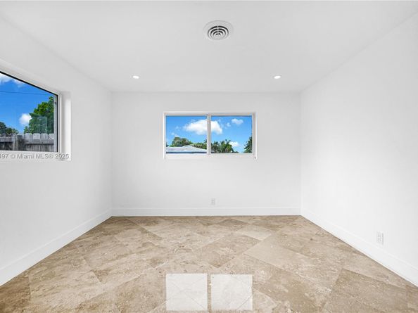 5510 NE 18th Ave, Fort Lauderdale FL 33334