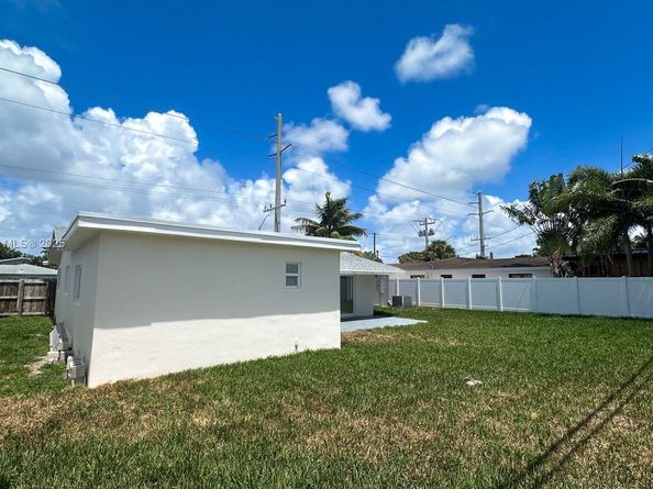 5510 NE 18th Ave, Fort Lauderdale FL 33334