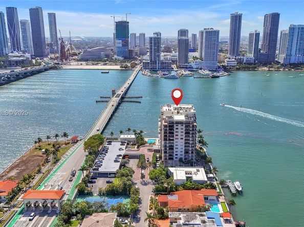 801 N Venetian Dr 208, Miami Beach FL 33139