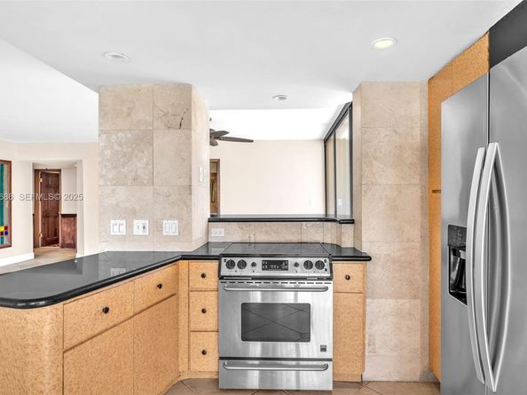 801 N Venetian Dr 208, Miami Beach FL 33139