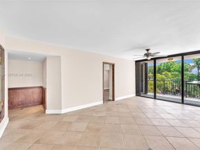 801 N Venetian Dr 208, Miami Beach FL 33139