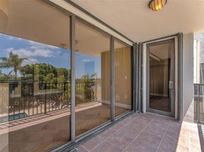 801 N Venetian Dr 208, Miami Beach FL 33139