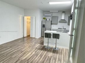 4162 NE 21st St, Homestead FL 33033