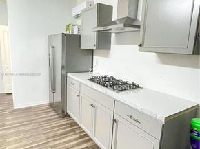 4162 NE 21st St, Homestead FL 33033