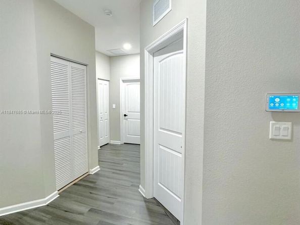 4162 NE 21st St, Homestead FL 33033