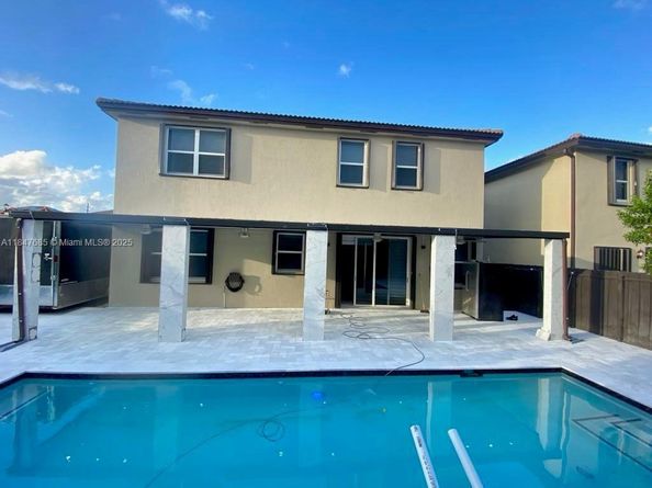 4162 NE 21st St, Homestead FL 33033