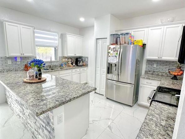 4162 NE 21st St, Homestead FL 33033