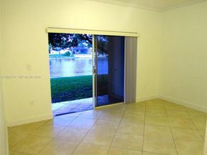 1731 NW 96th Ter 2J, Pembroke Pines FL 33024