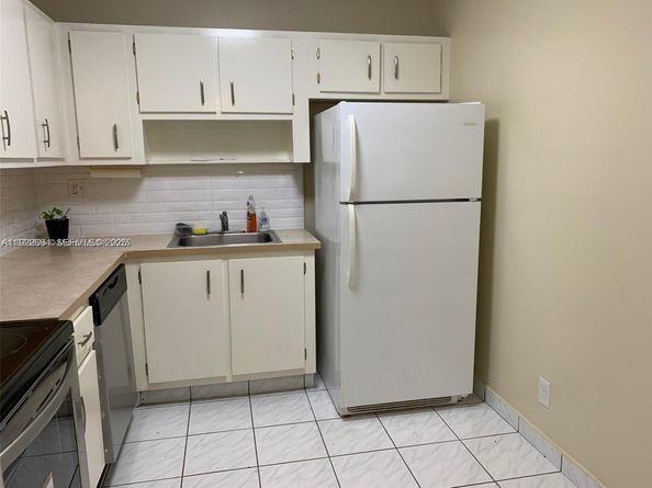 500 Three Islands Blvd 307, Hallandale Beach FL 33009