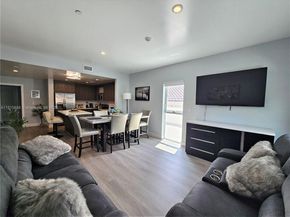 1938 Jackson St 202, Hollywood FL 33020