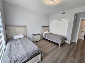 1938 Jackson St 202, Hollywood FL 33020