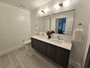 1938 Jackson St 202, Hollywood FL 33020