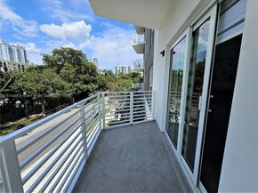 1938 Jackson St 202, Hollywood FL 33020