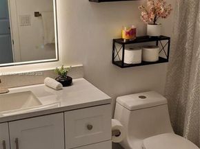 9720 S Hollybrook Lake Dr 303, Pembroke Pines FL 33025