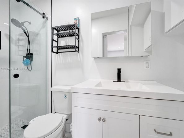 631 Arizona Ave, Fort Lauderdale FL 33312