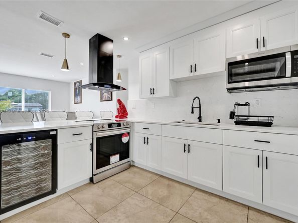 631 Arizona Ave, Fort Lauderdale FL 33312