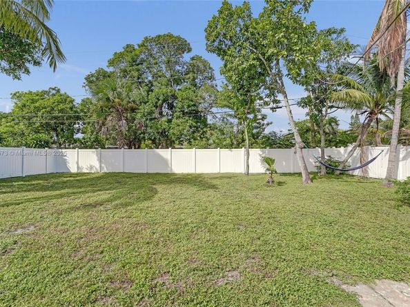 631 Arizona Ave, Fort Lauderdale FL 33312