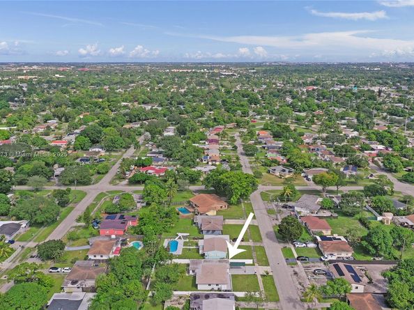 631 Arizona Ave, Fort Lauderdale FL 33312
